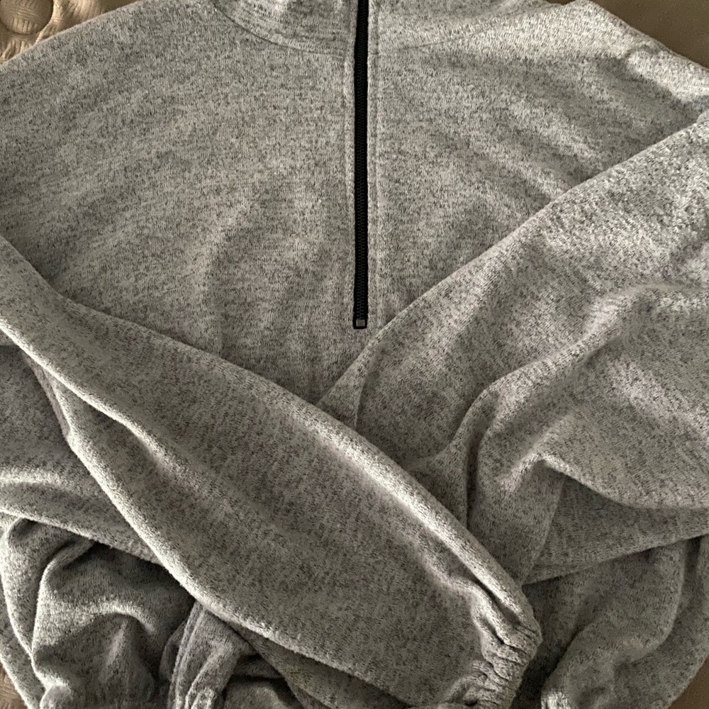 Grey two piece set - - Picture 2 of 3